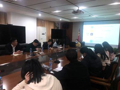 南昌高新區(qū)開(kāi)展企業(yè)就業(yè)創(chuàng)業(yè)政策培訓(xùn)會(huì)